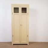 Armoire parisienne vitrée