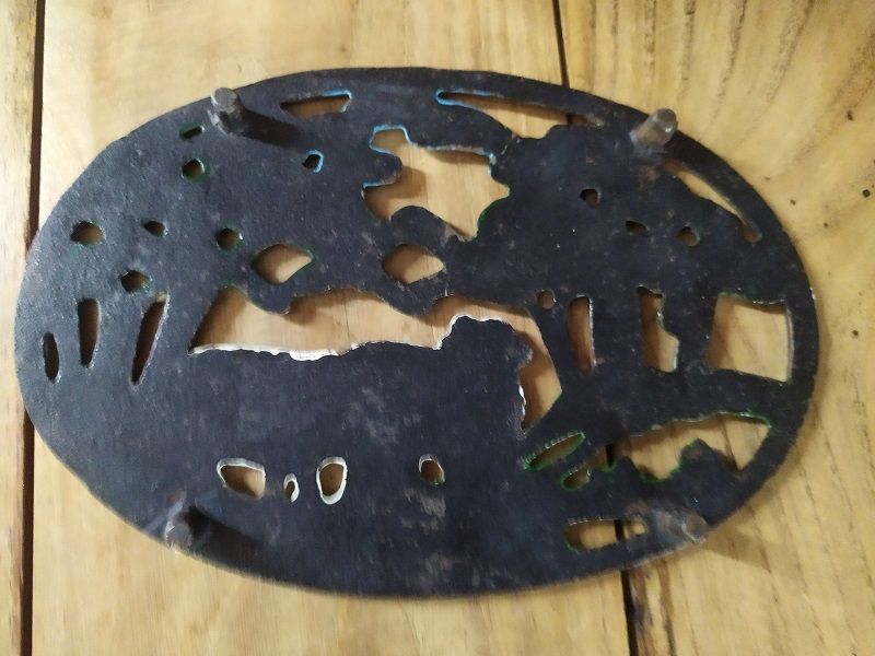 Under the plate patinated metal Sheep Old Goat dp0421028
