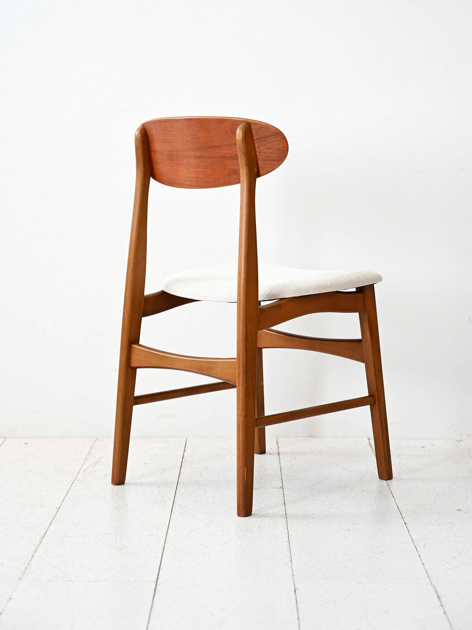 Lot de 4 chaises scandinaves vintage en teck des années 1950