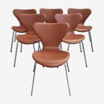Set of 6 3107 butterfly chairs by Arne Jacobsen for Fritz Hansen