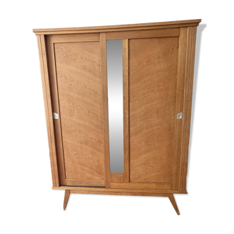 Armoire vintage
