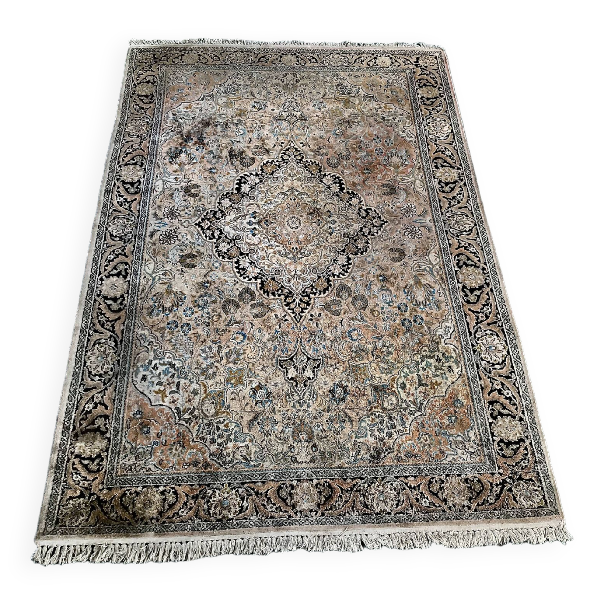 Antique hand-knotted Bakhtiari Persian rug, wool on cotton weft, 277x180cm