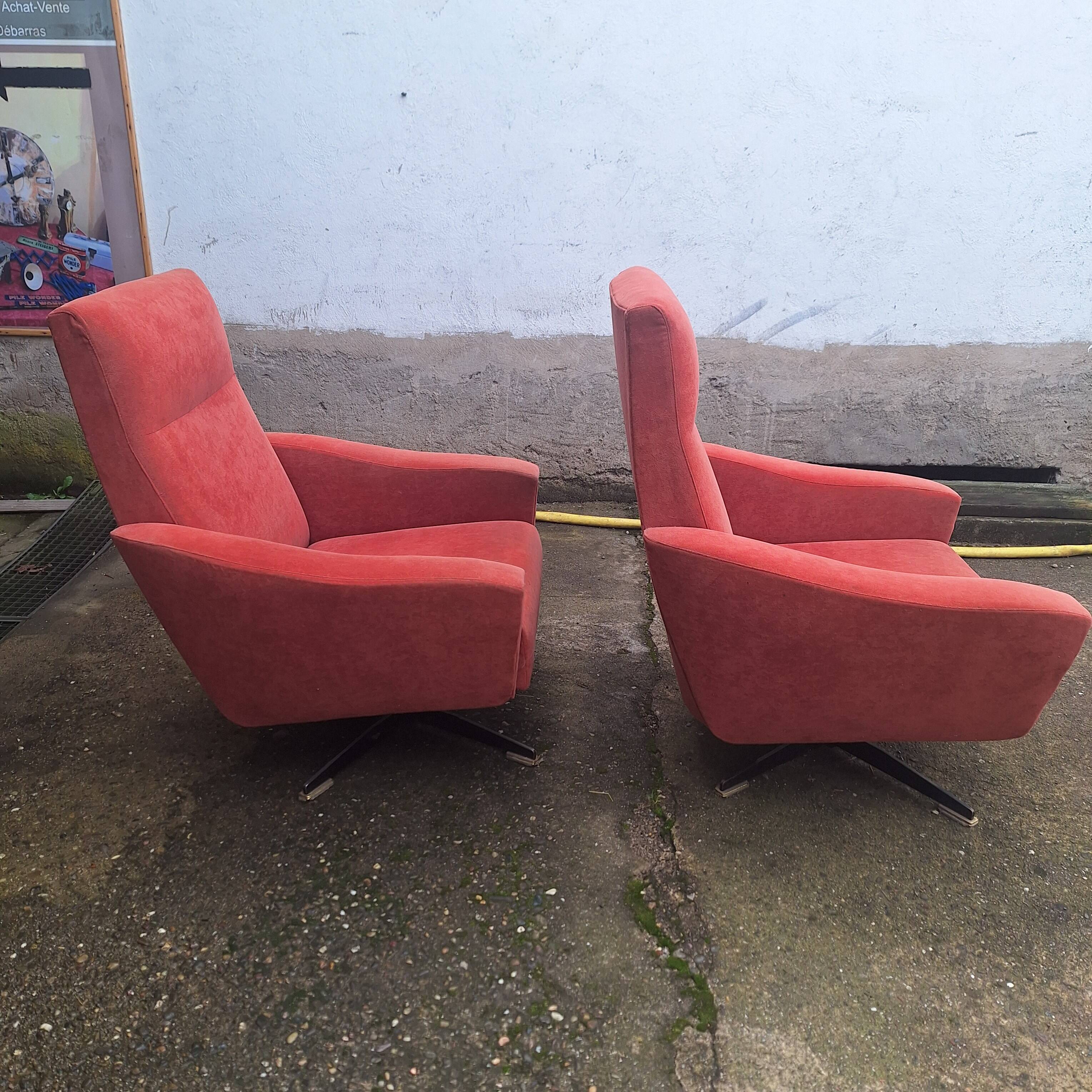 Vintage 1970s armchair, a pair