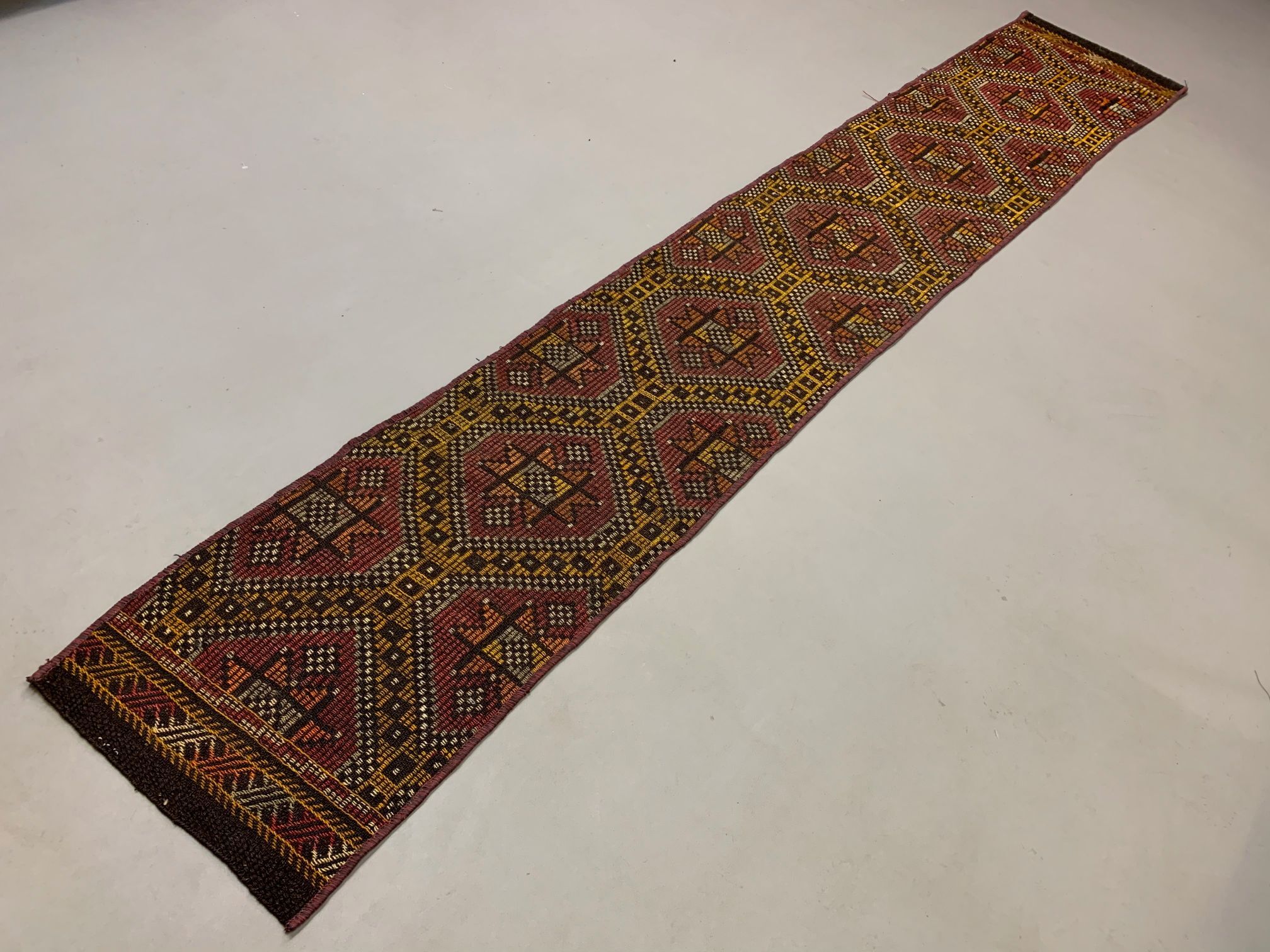 Old Turkish narrow Kilim Runner 315x51 cm, shabby chic, vintage kelim Red Black