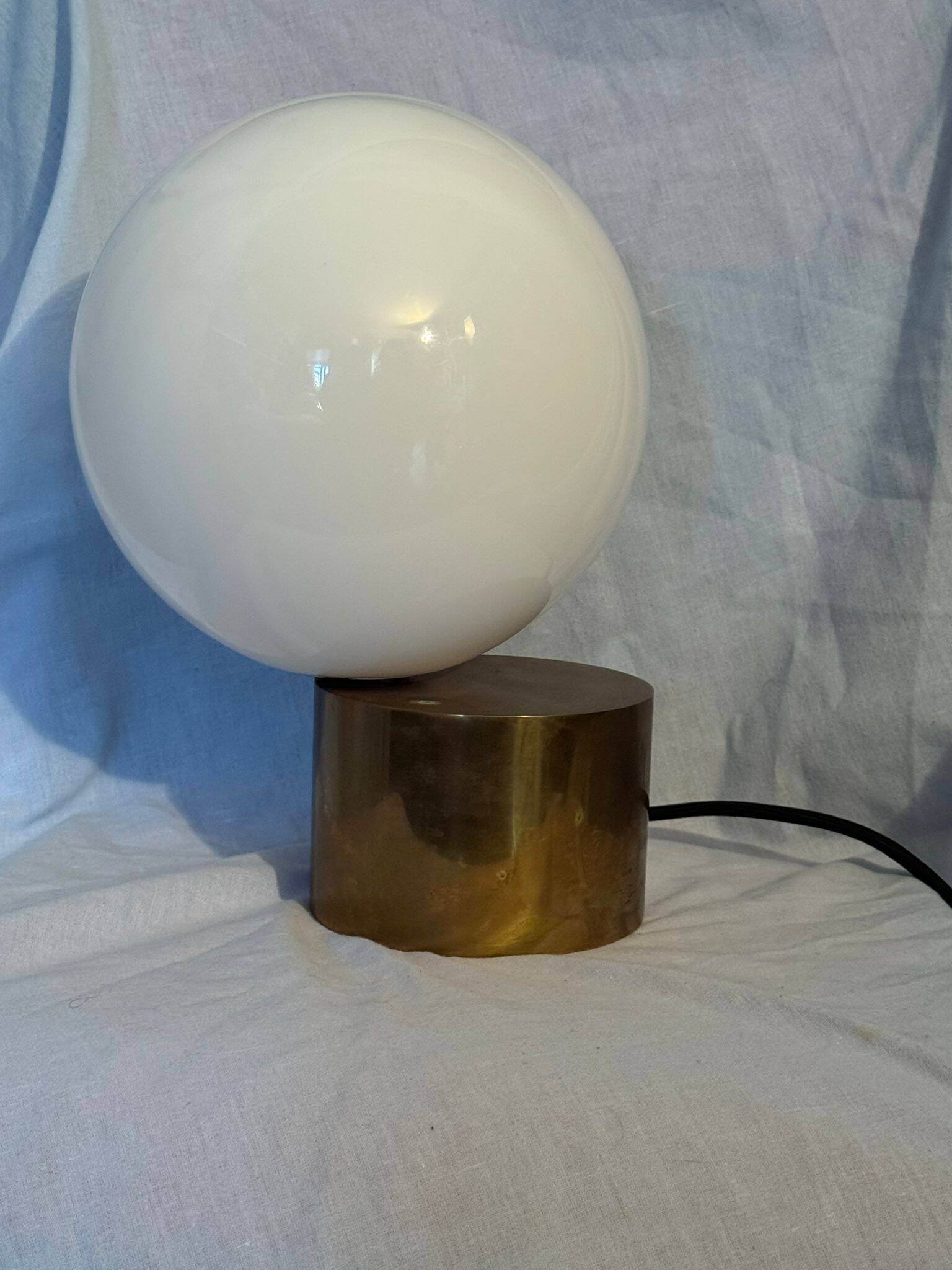Table lamp Michael Anastassiades Tip of the Tongue