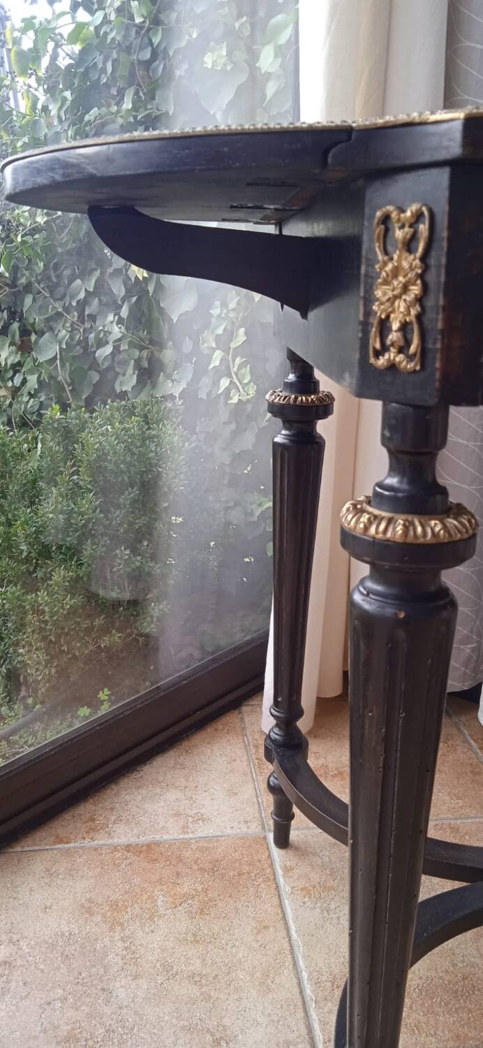 Napoleon 3 marquetry table