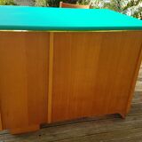Box desk and its Scandinavian armchair with 50s compass feet