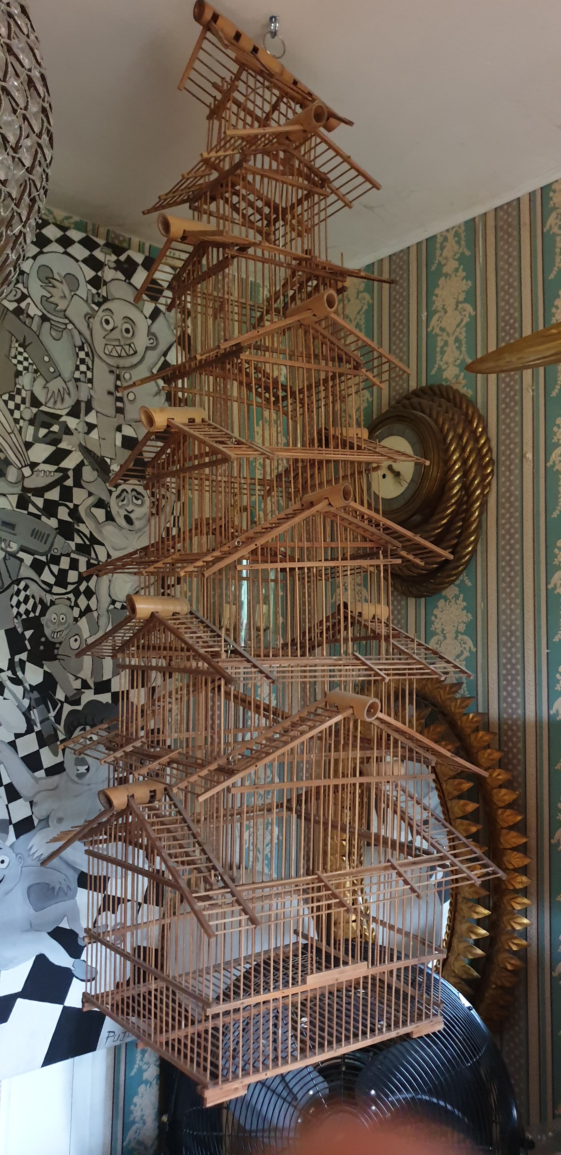 Cage artisanal en bois