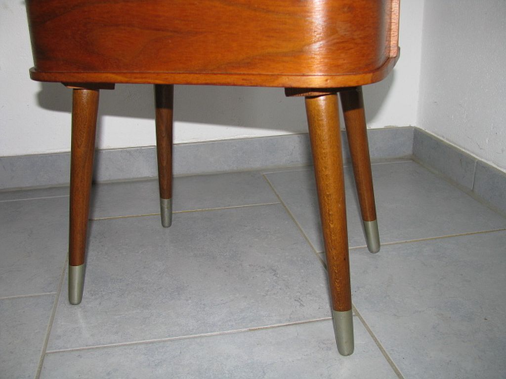 Mid century sewing box with / side table. asystent teak 1960/70s