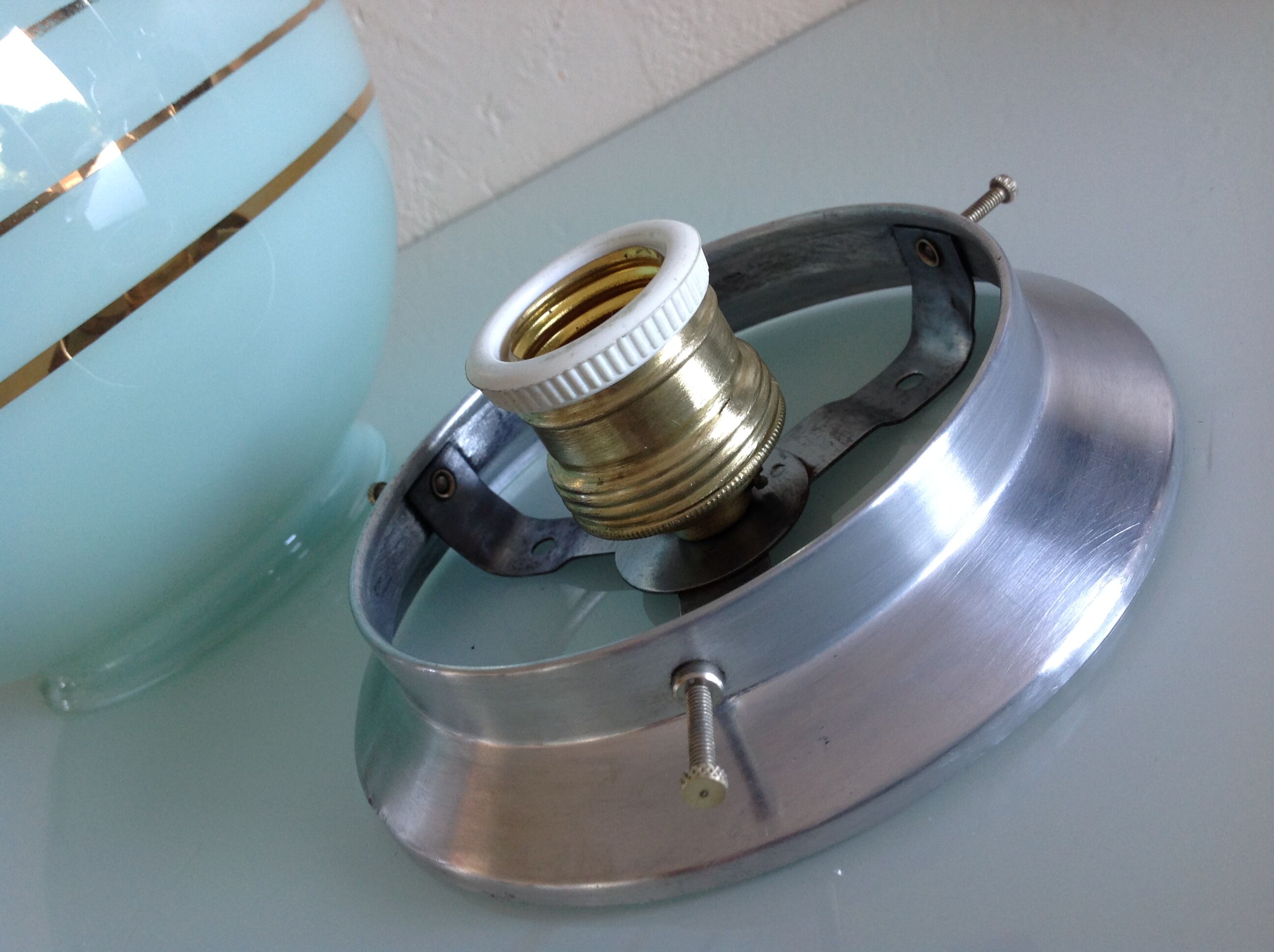 Ceiling lamp globe in opaline peppermint / vintage years 50-60