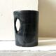Vase design et sculptural en gres noir bleuté, Goron Vivien