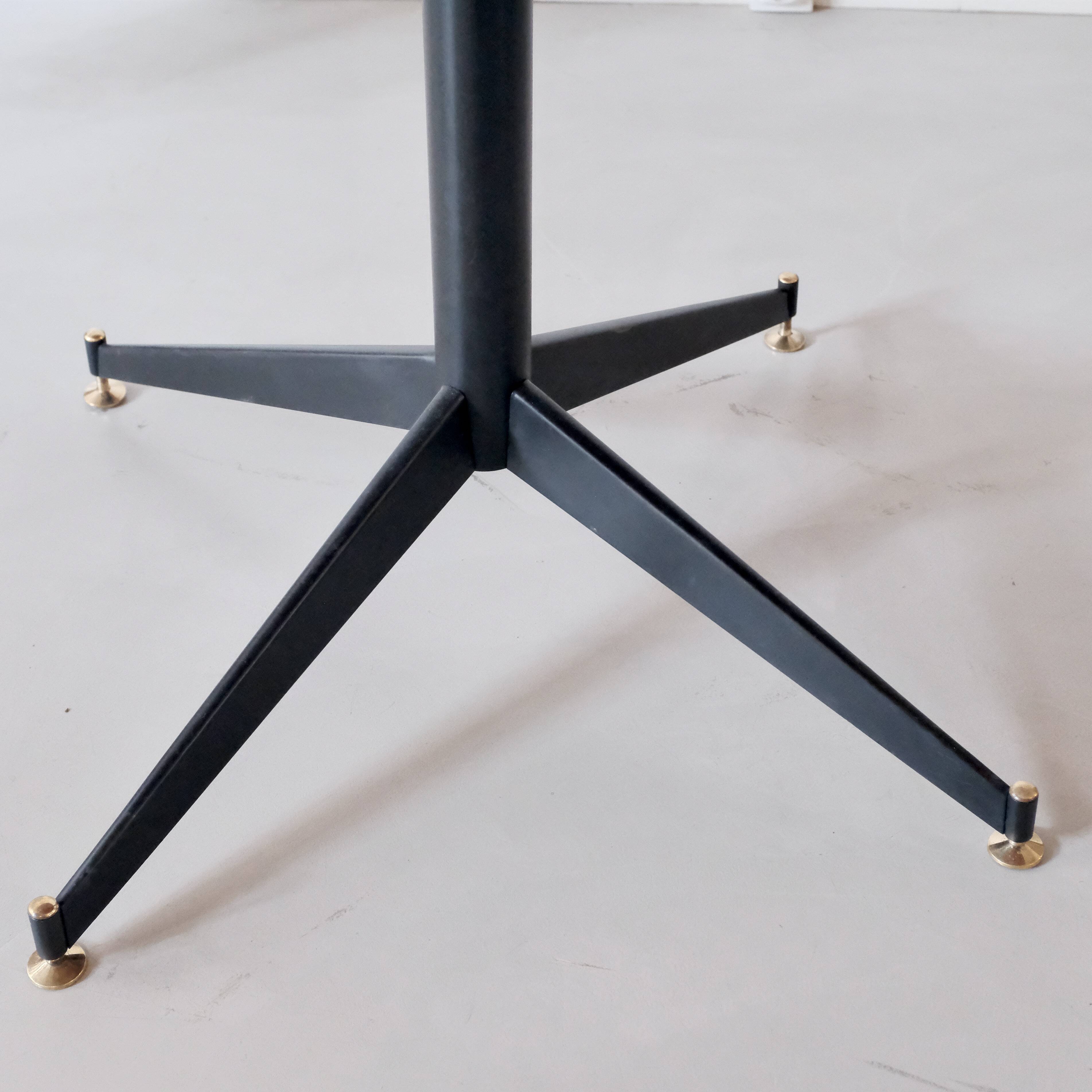 Vintage design round table, Italy, circa 1950.