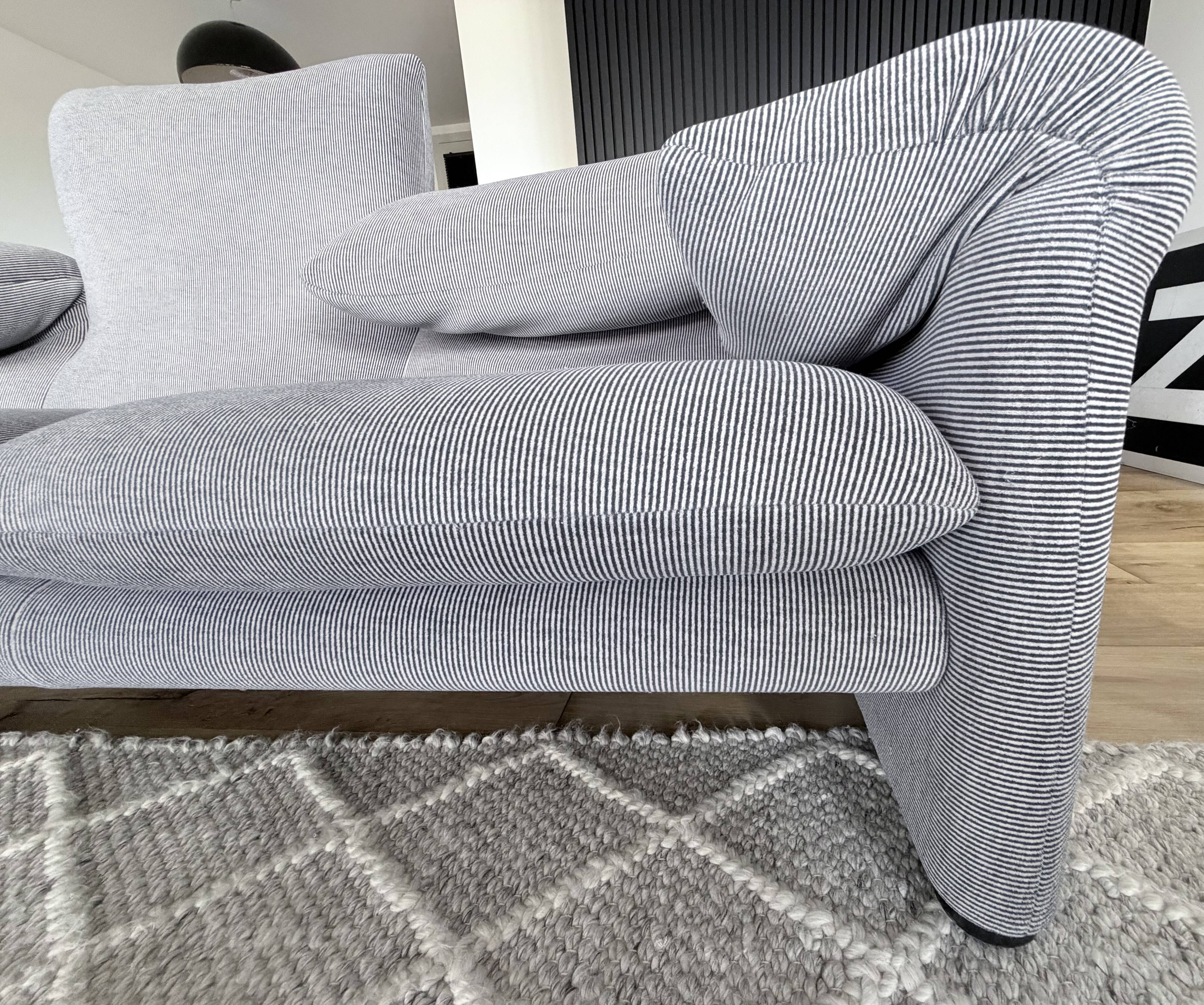 Maralunga sofa in excellent condition.