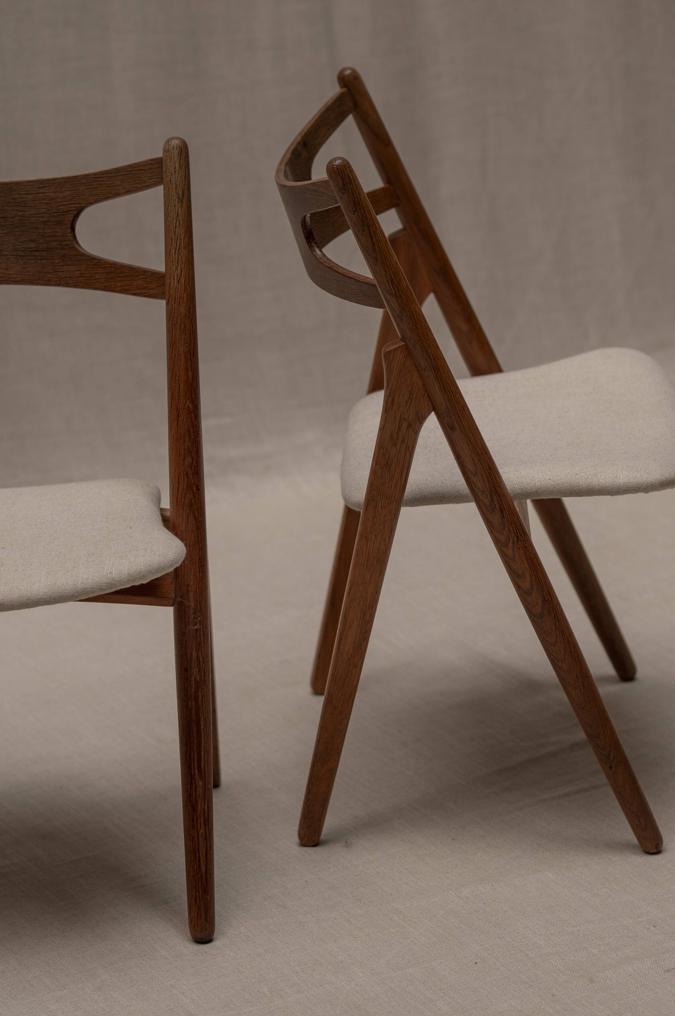Hans J Wegner 'Sawbuck' CH29 Dining Chairs
