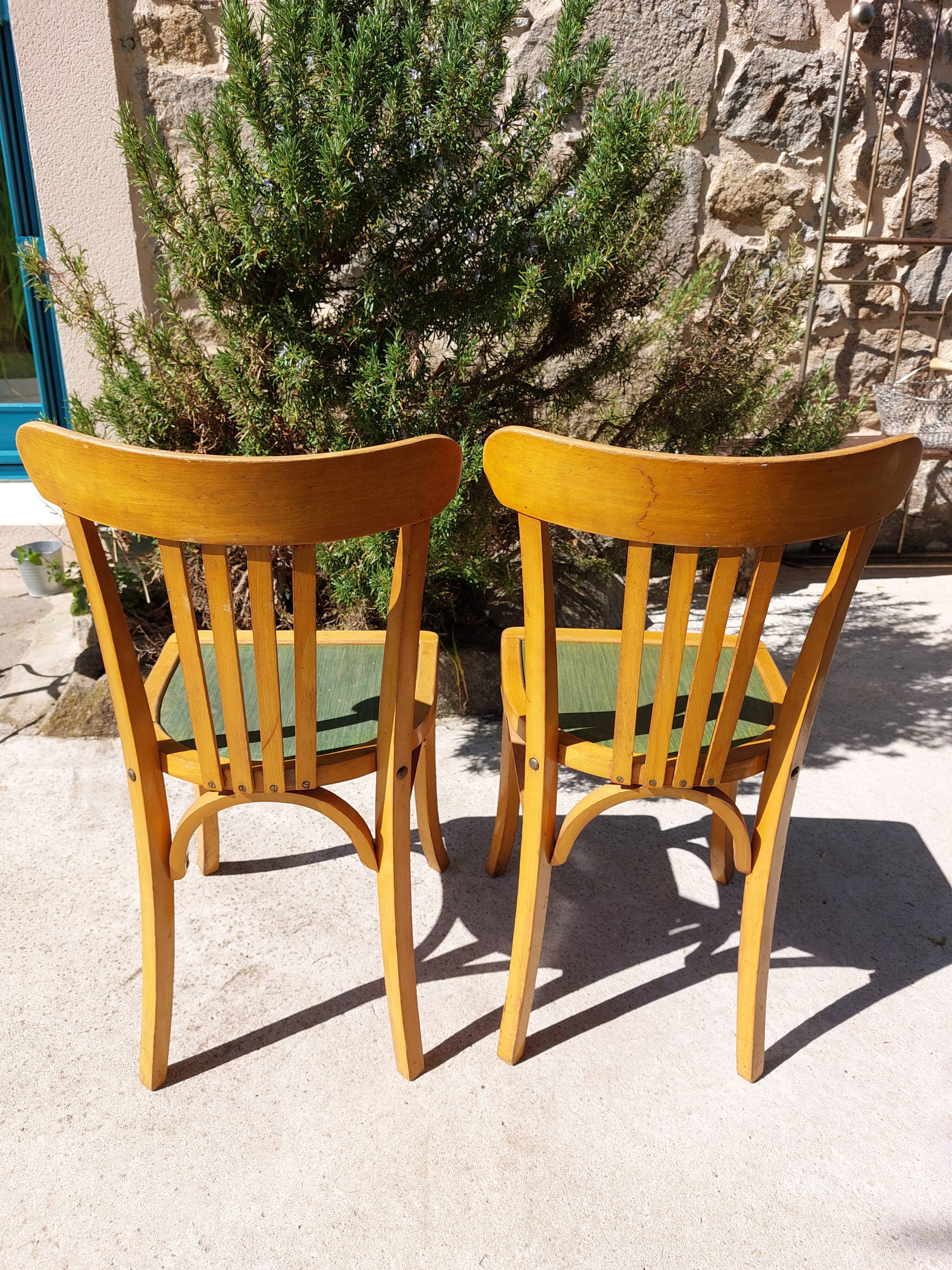 2 chaises bistrot bois et vertes