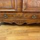 Armoire de mariage du pays Bressan en noyer et loupe de noyer datée 1850