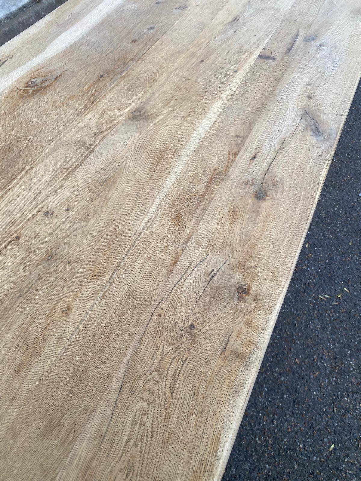Large extendable farmhouse dining table stripped in solid oak 200-300cm
