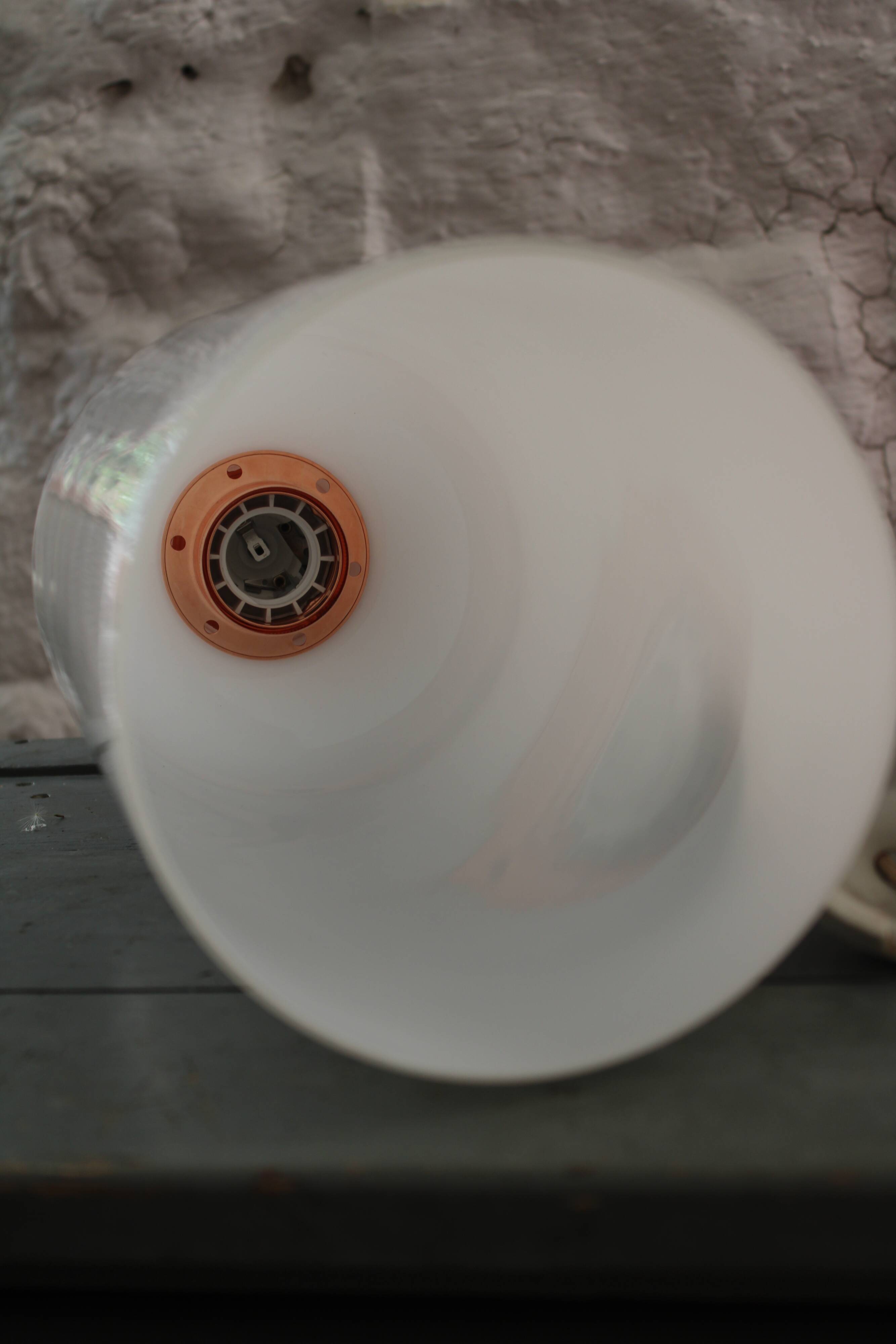 Hanging lamp in opaline