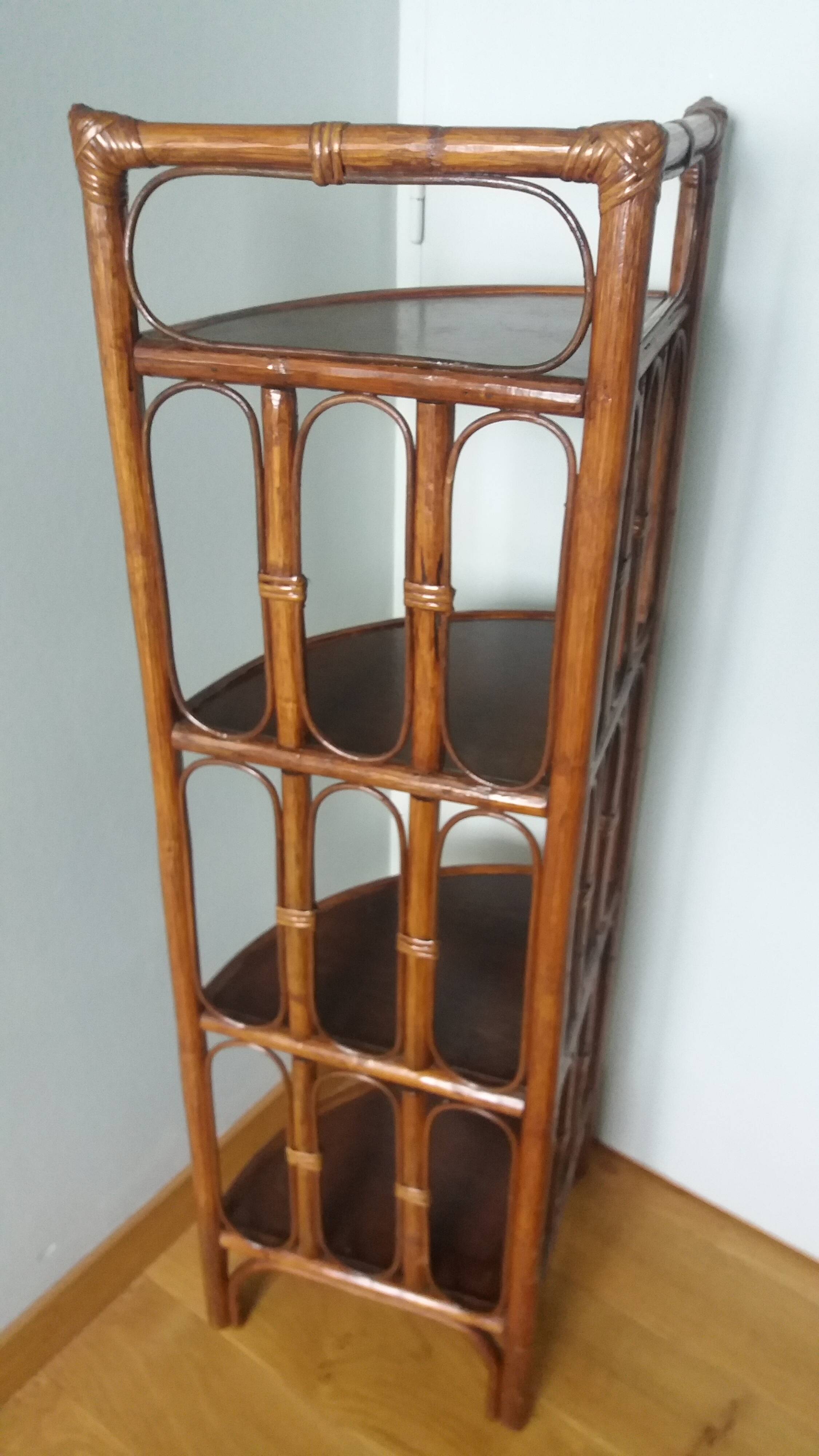 Corner shelf, corner unit, in wicker and wood