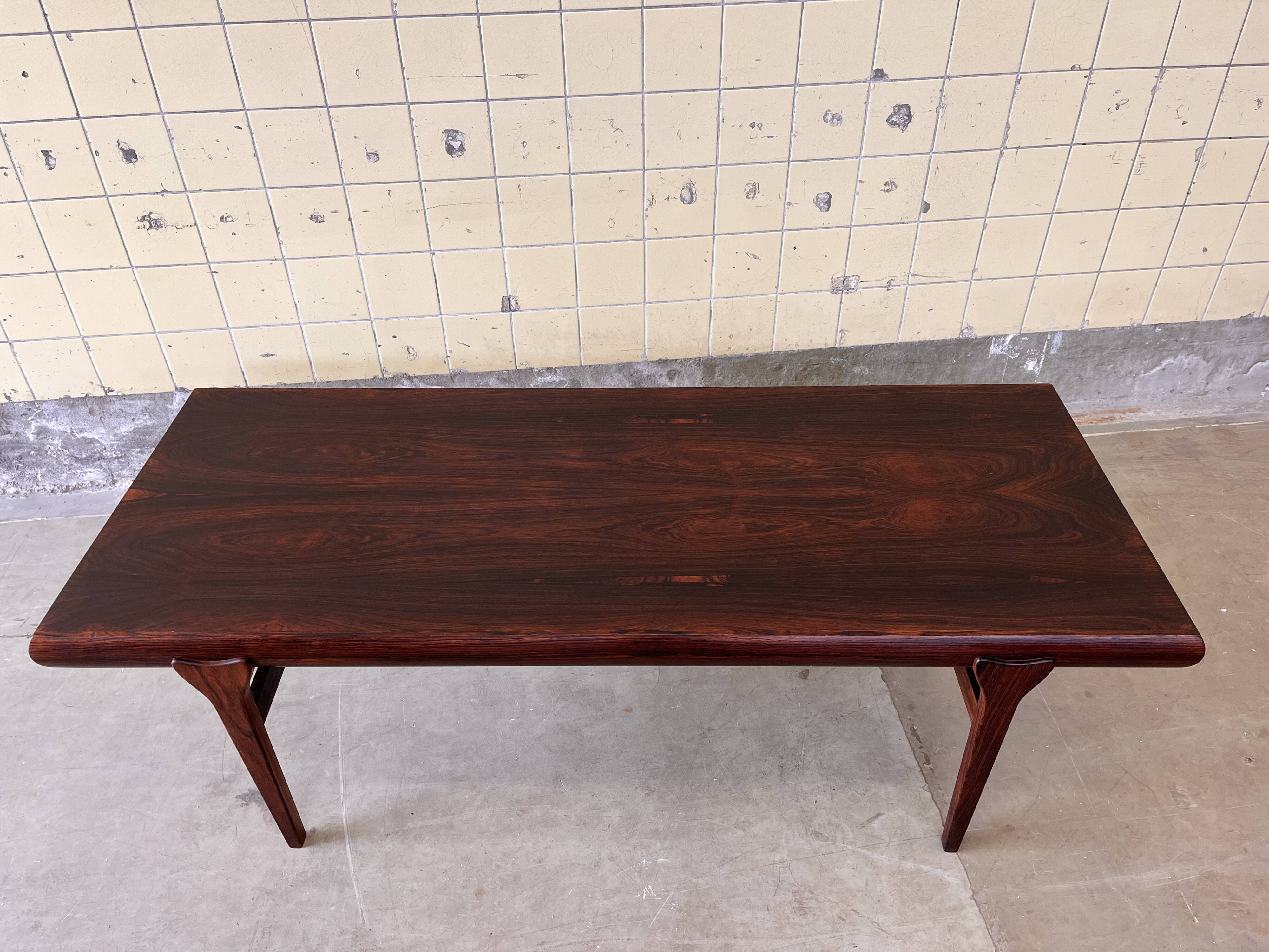 Rosewood coffee table by Johannes Andersen for Uldum Møbelfabrik