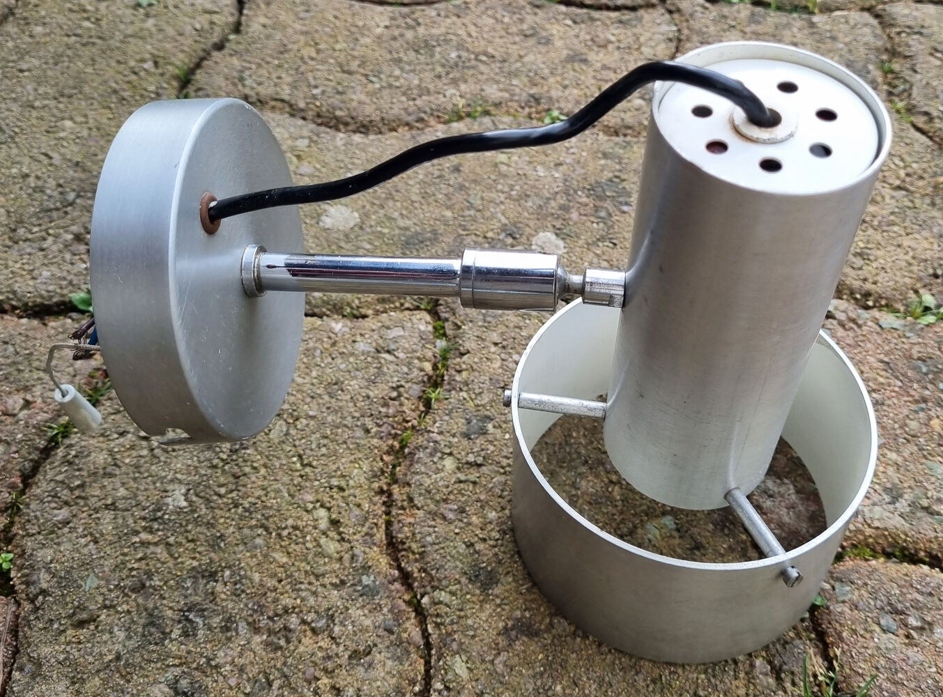 Pair of Peter Nelson design sconces, Architectural Lighting Company edition