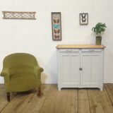 Armchair old green toad