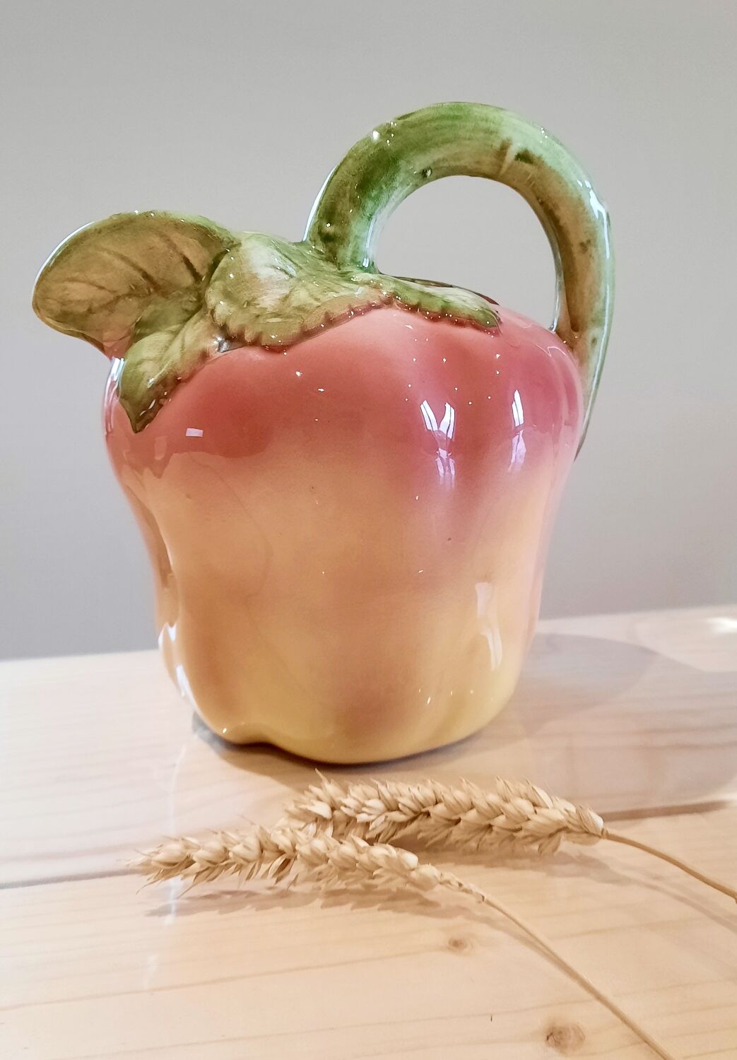 Slurry pitcher melon or peach shape
