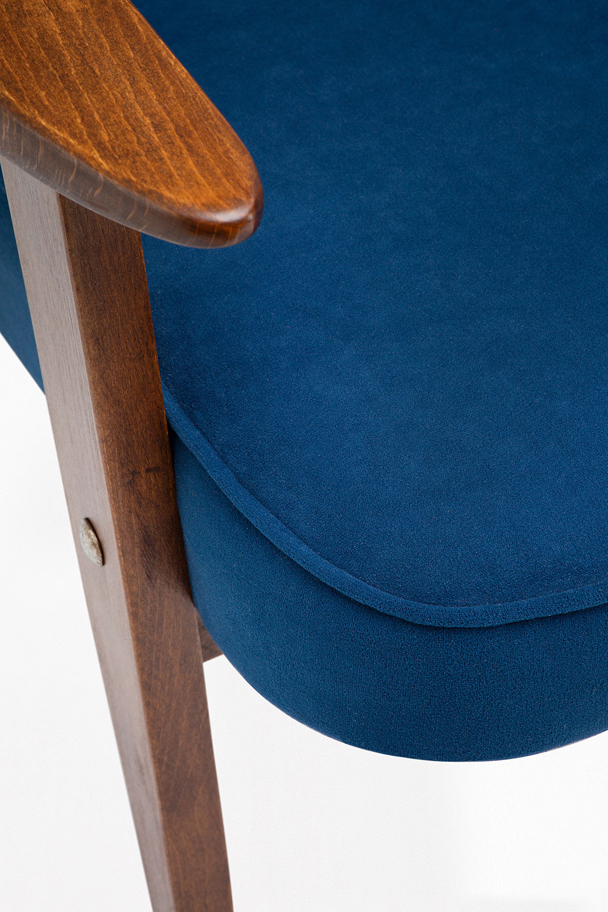 366 armchair / indigo velor