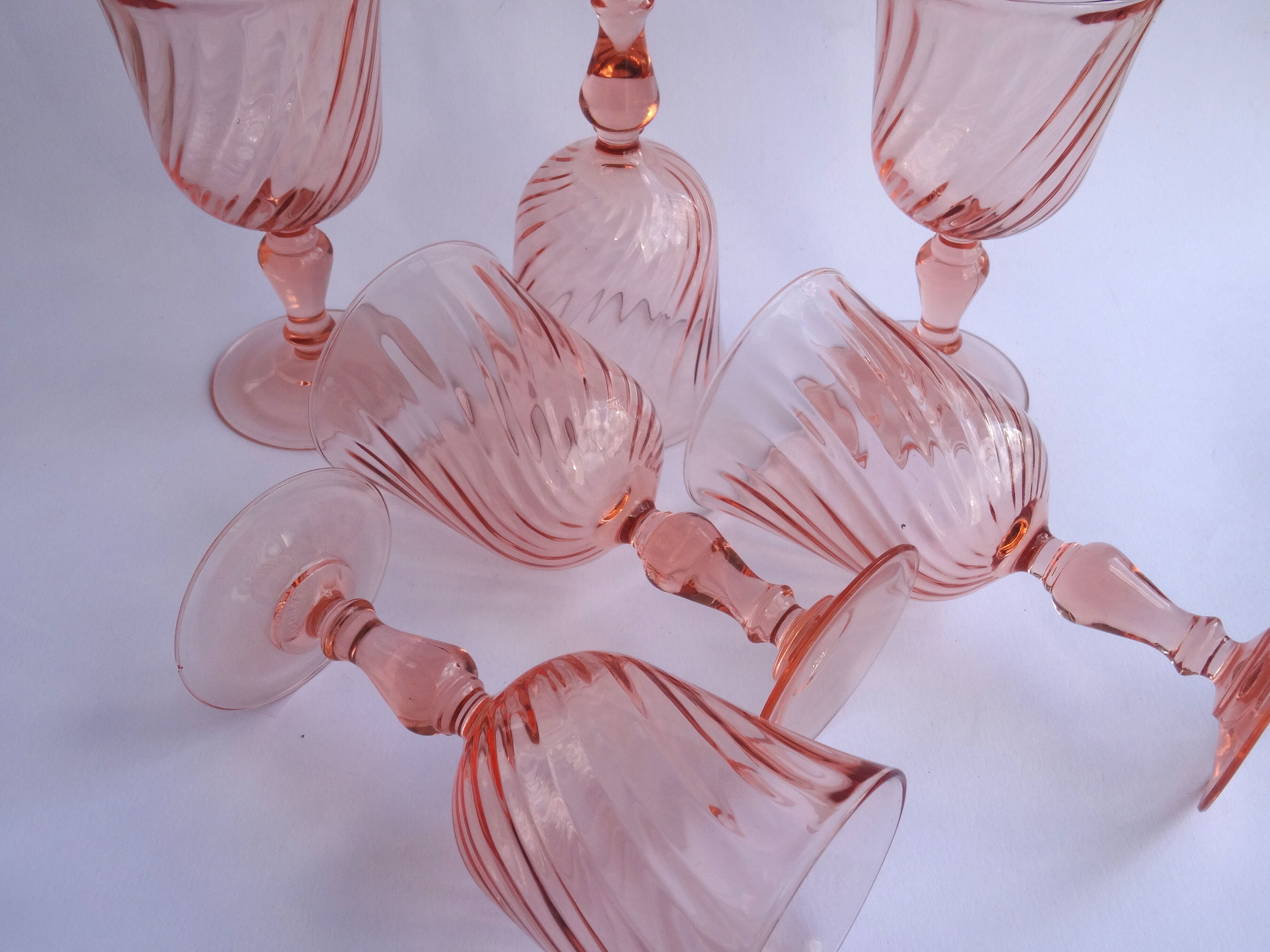 6 Luminarc Rosaline red wine glasses