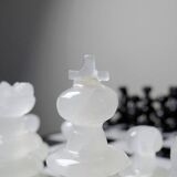 Large vintage chess set from the 70s, white and black marble, Italian craftsmanship