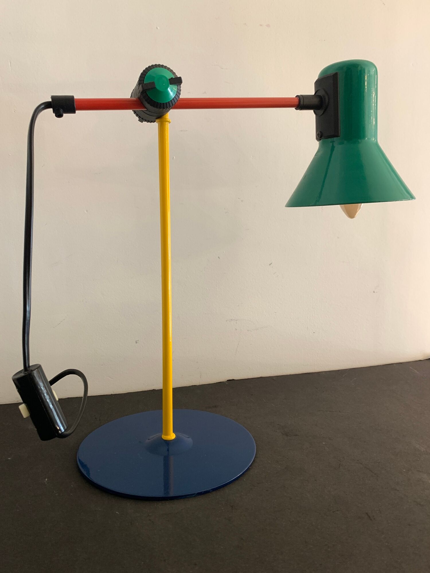 Articulated lamp by Veneta Lumi, primary colors Memphis style, 1980