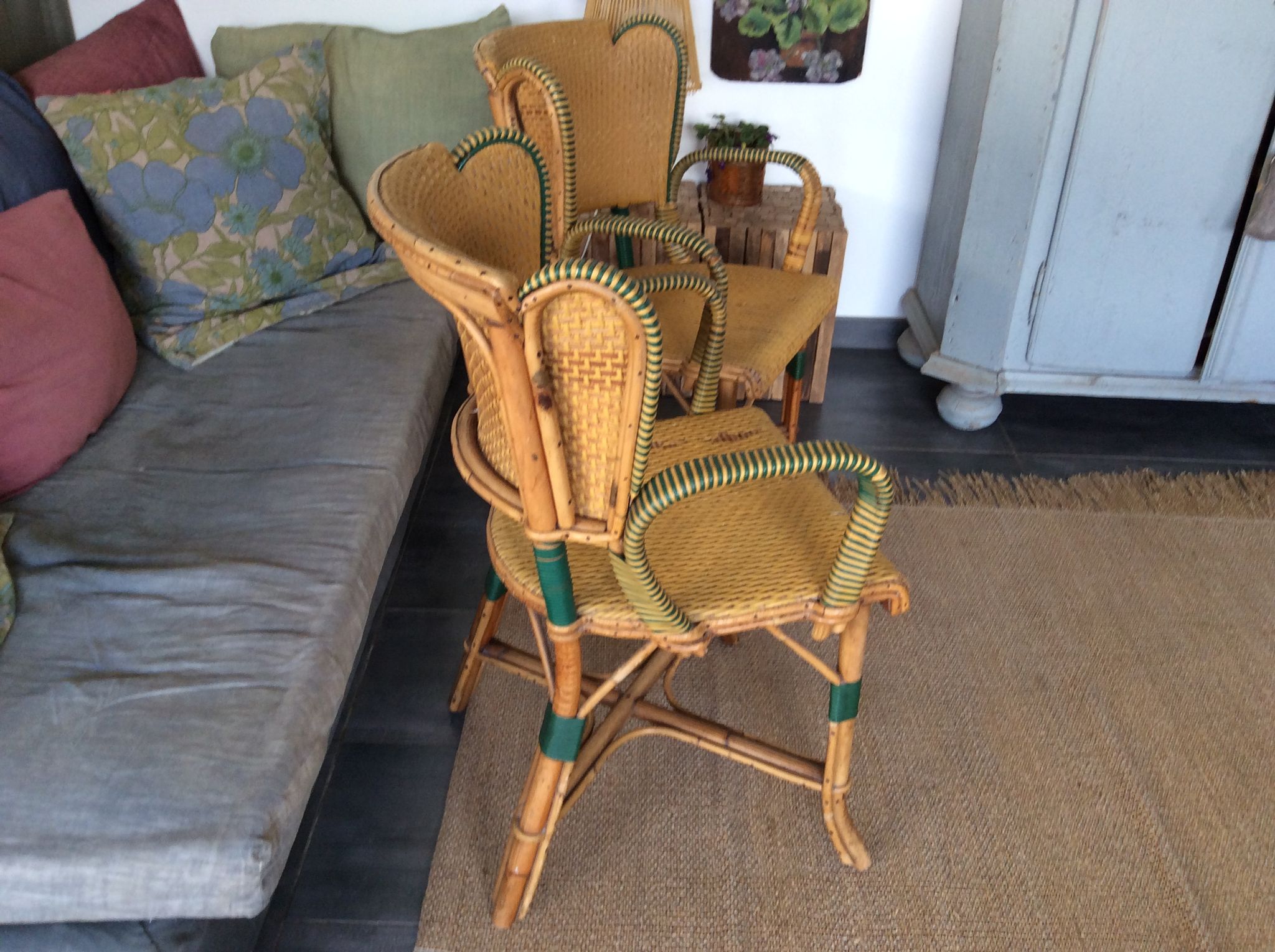 Paire de fauteuils en rotin
