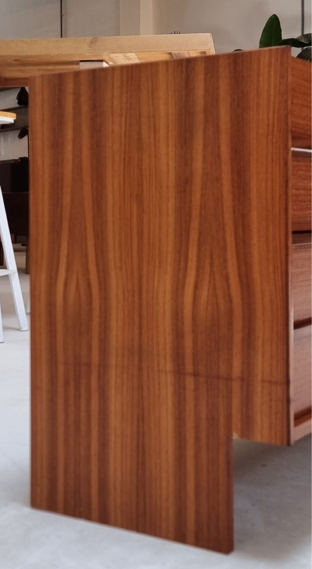Mid-century chest of drawers