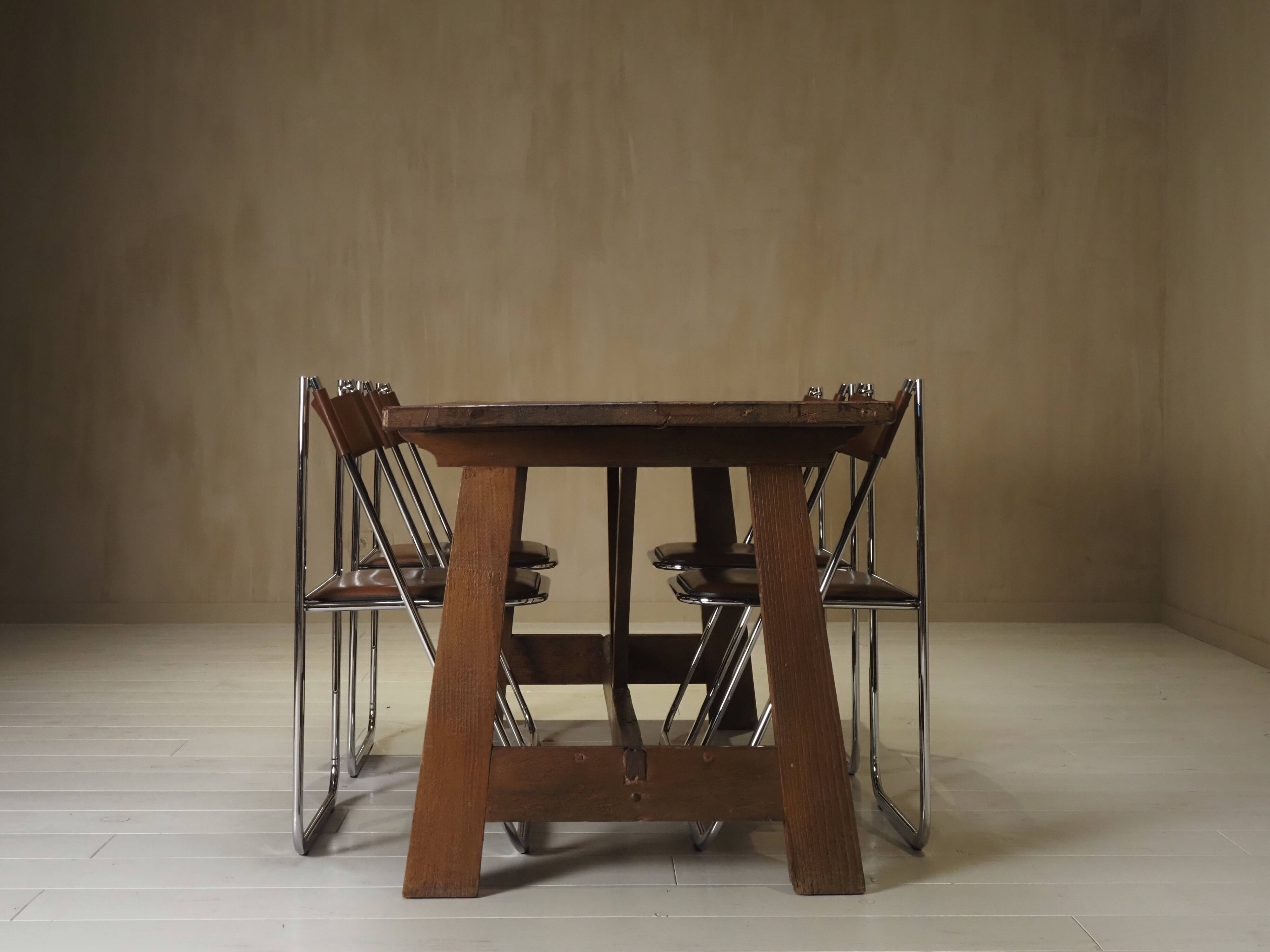 19th-century Italian dining table