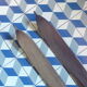 Paire de skis vintage en bois