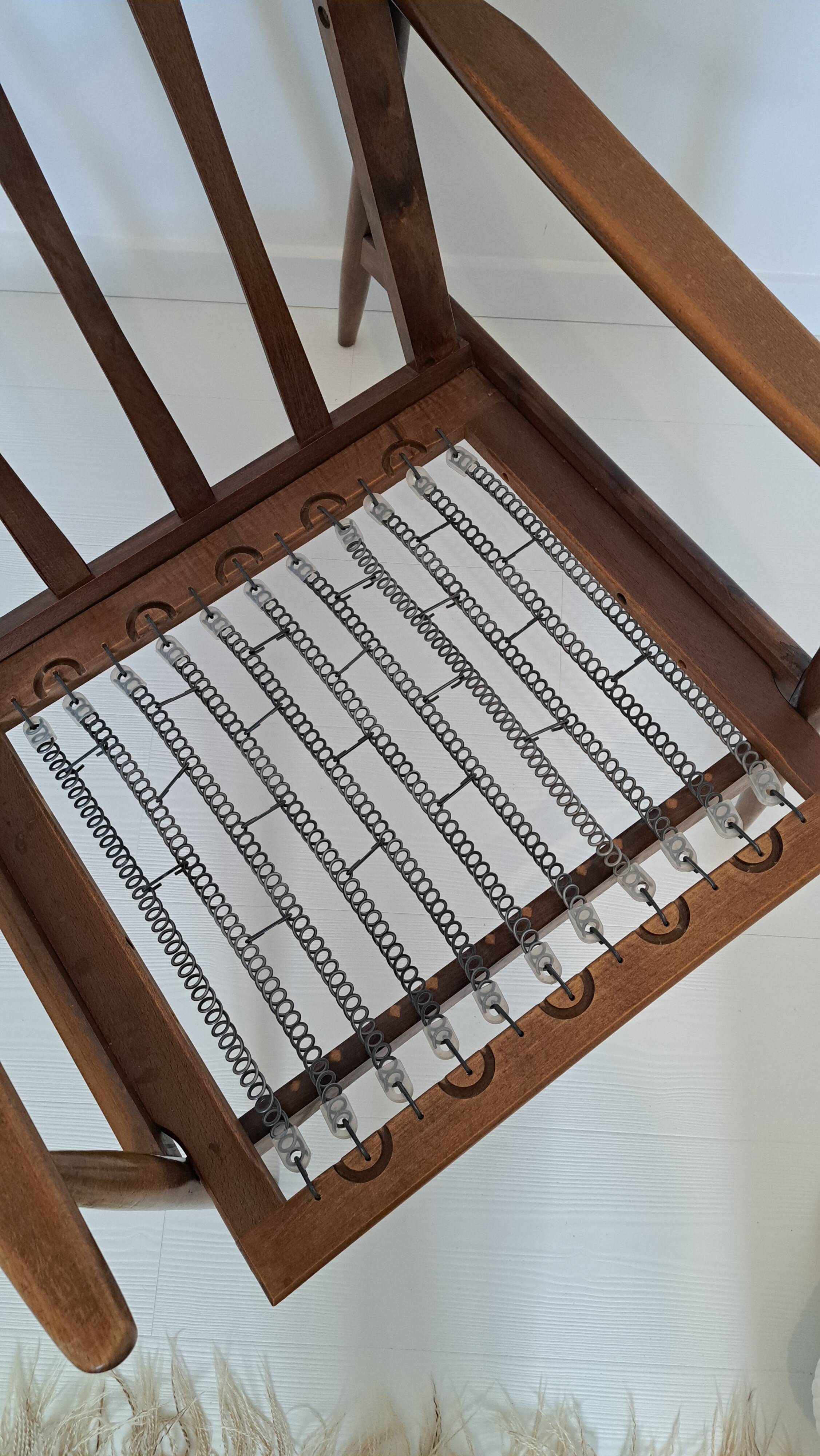 Scandinavian style armchair in solid wood – 1950s/60s