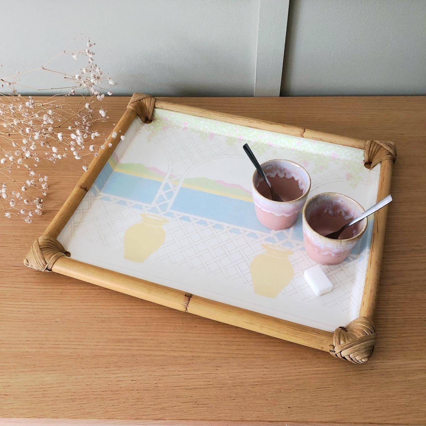 Vintage rattan and resin tray