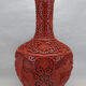 Chinese vase in red lacquer