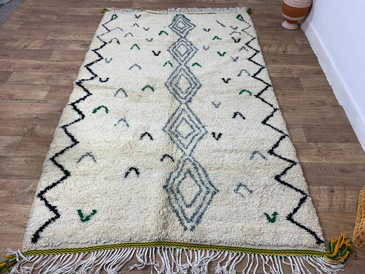 Handmade Moroccan Berber rug 250 X 158 CM