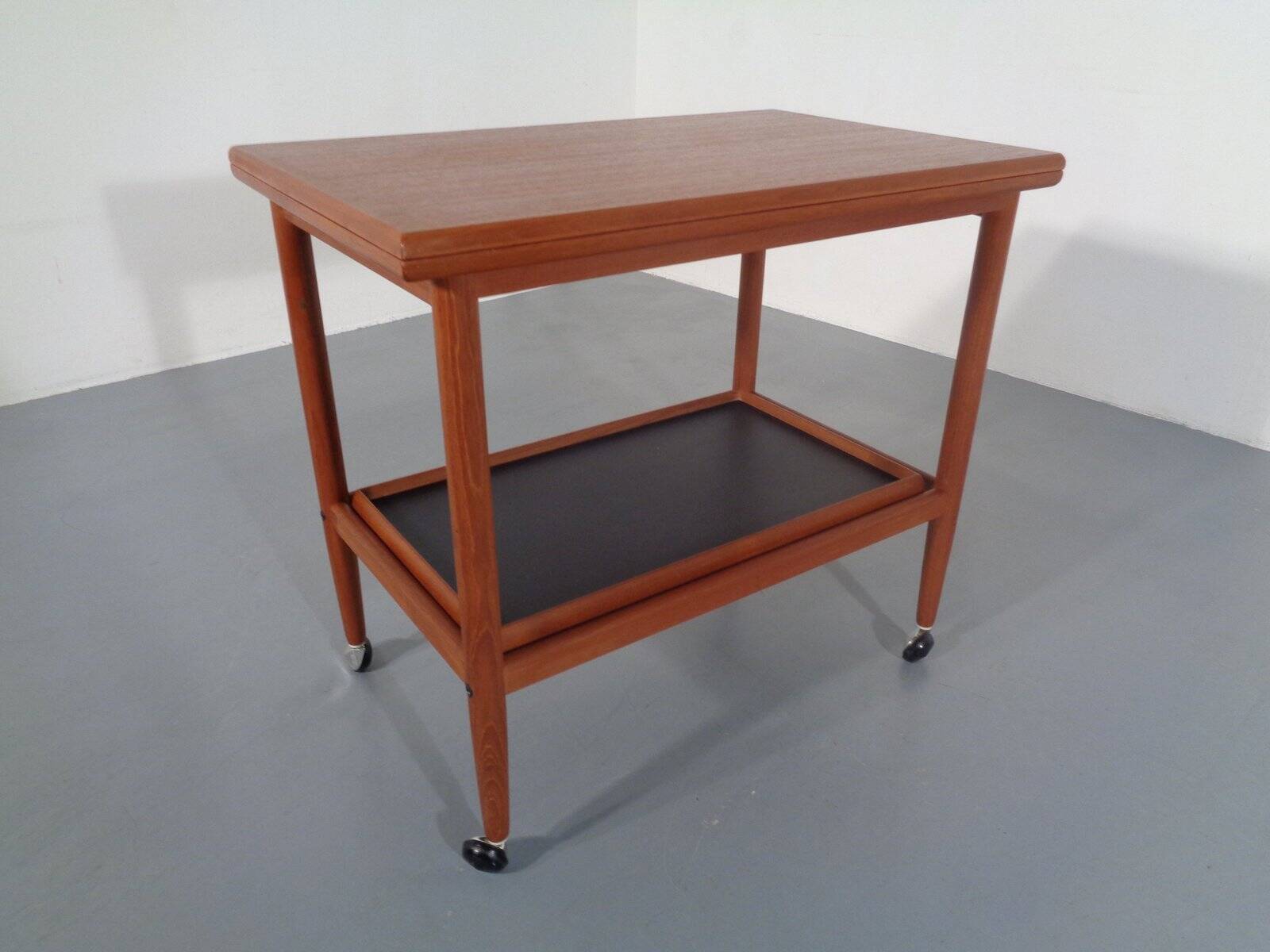 Teak Flip-Flop Expandable Cart with Removable Tray by Grete Jalk for Poul Jeppesens Møbelfabrik, Denmark, 1960s