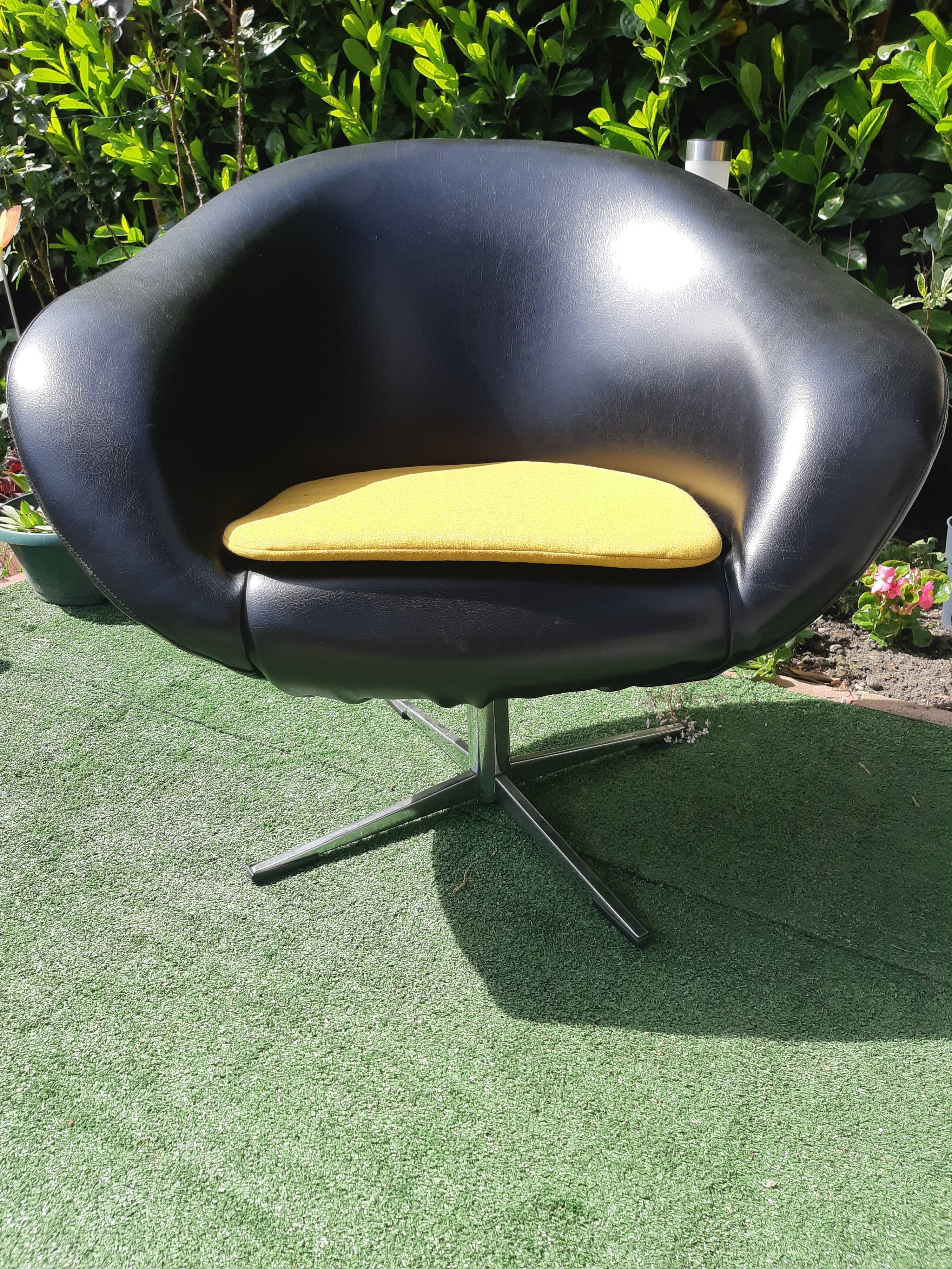 Vintage swivel armchair