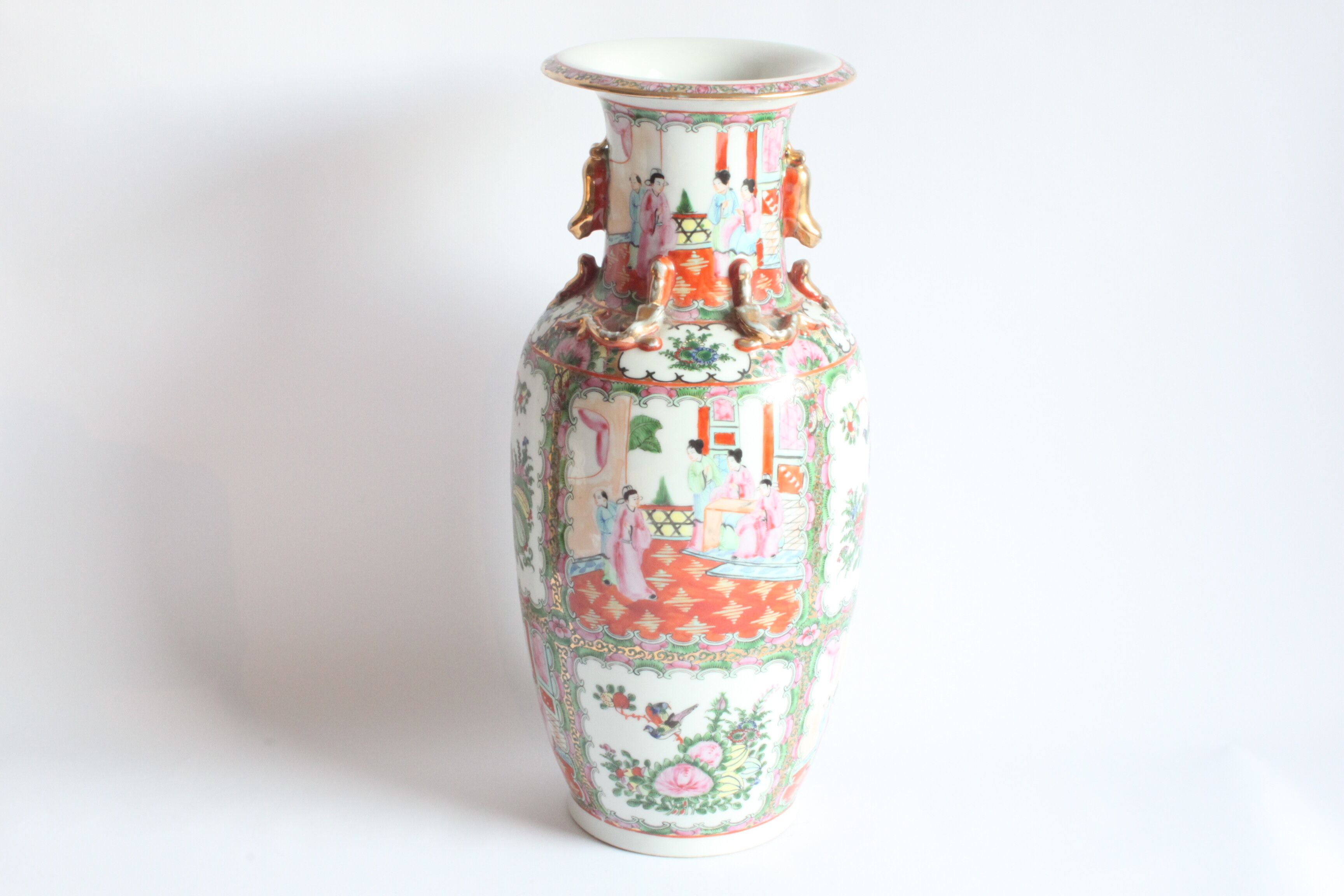 Vase médaillon de rose de Canton chinois, 19ème siècle