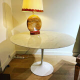 Table ronde marbre d’Ereo Saarinen édition Knoll