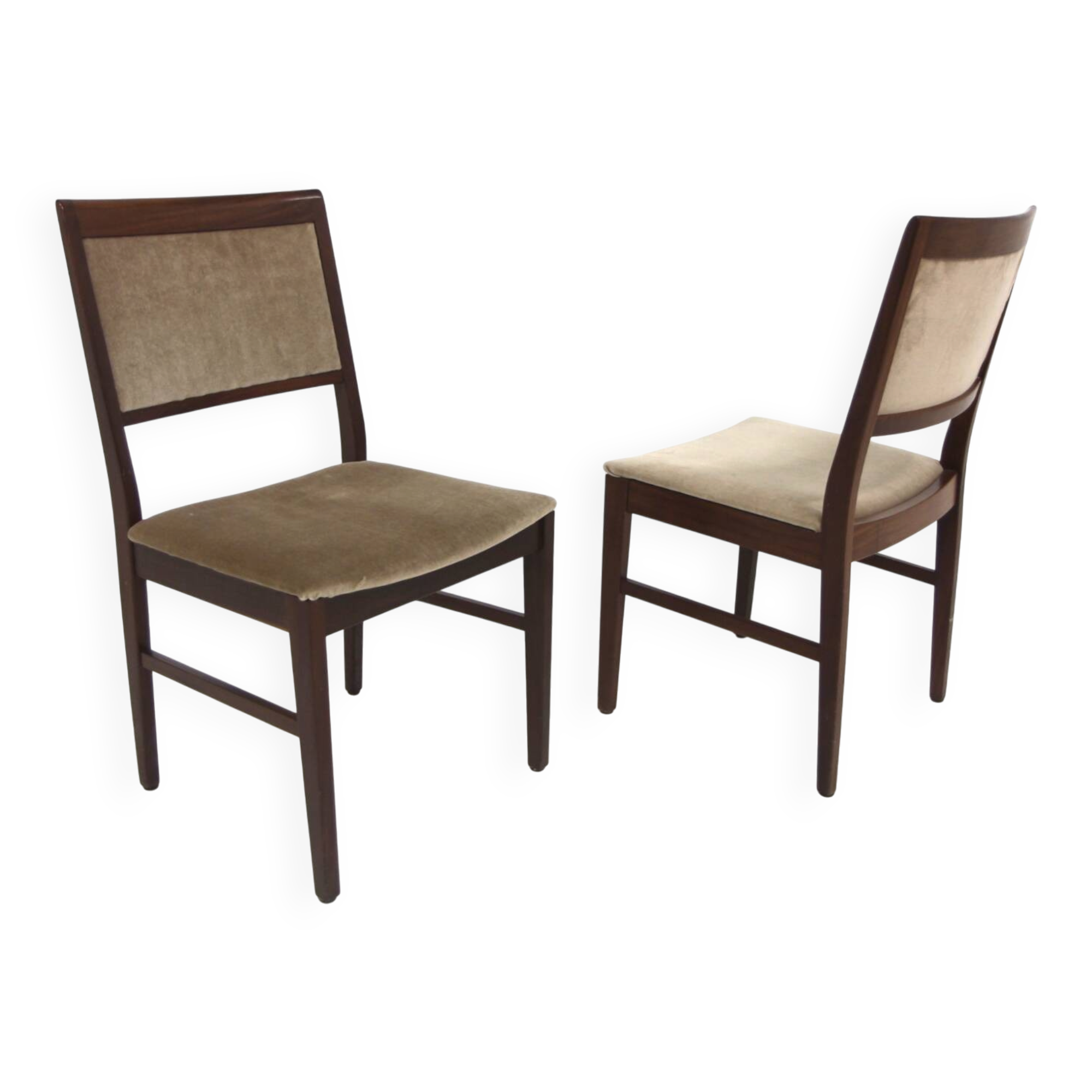 Set of 2 Scandinavian walnut chairs, Sweden, 1970.