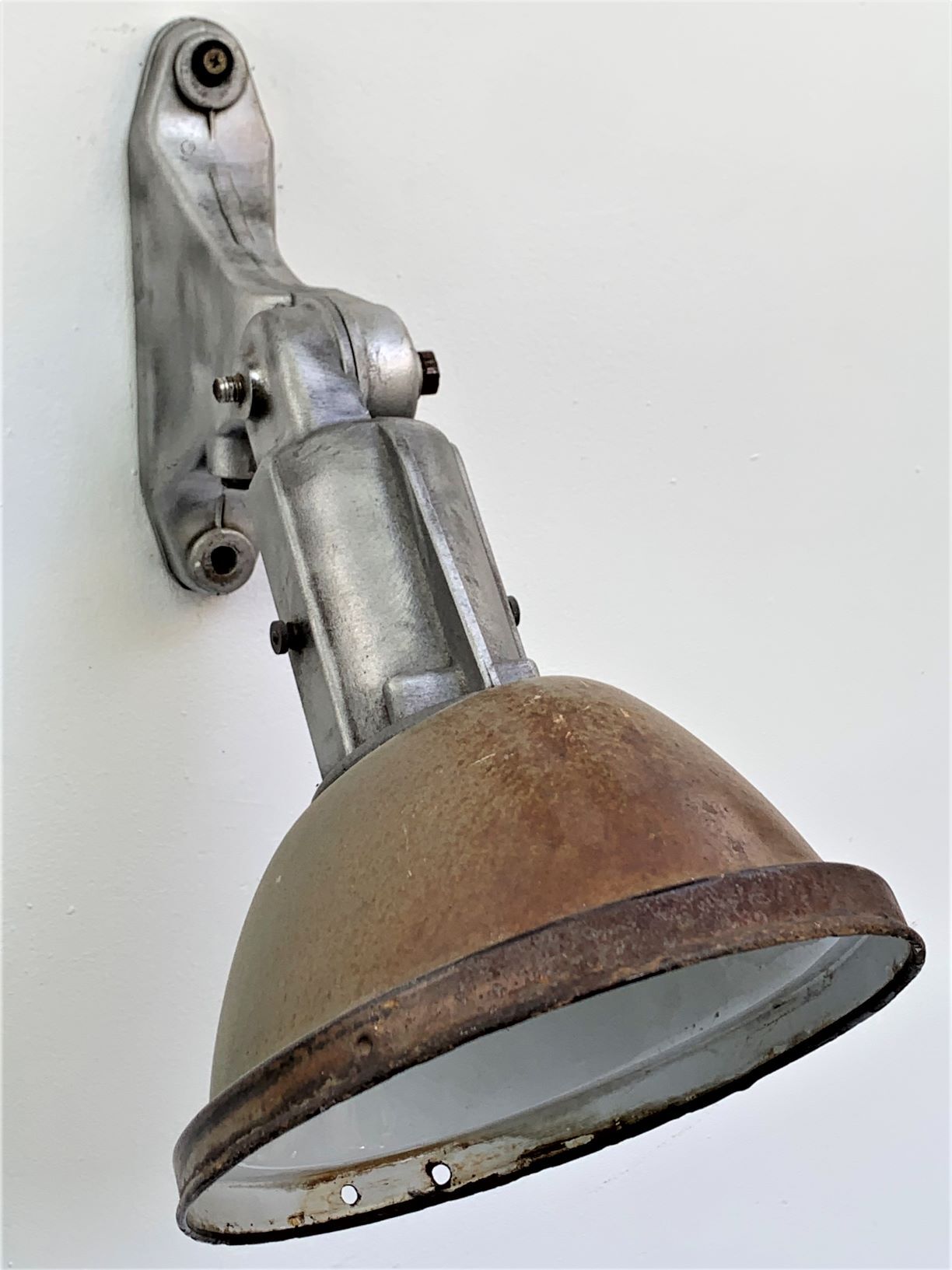 Applique Mazda eclairage rue atelier 1960
