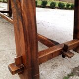 Aranjou brand table