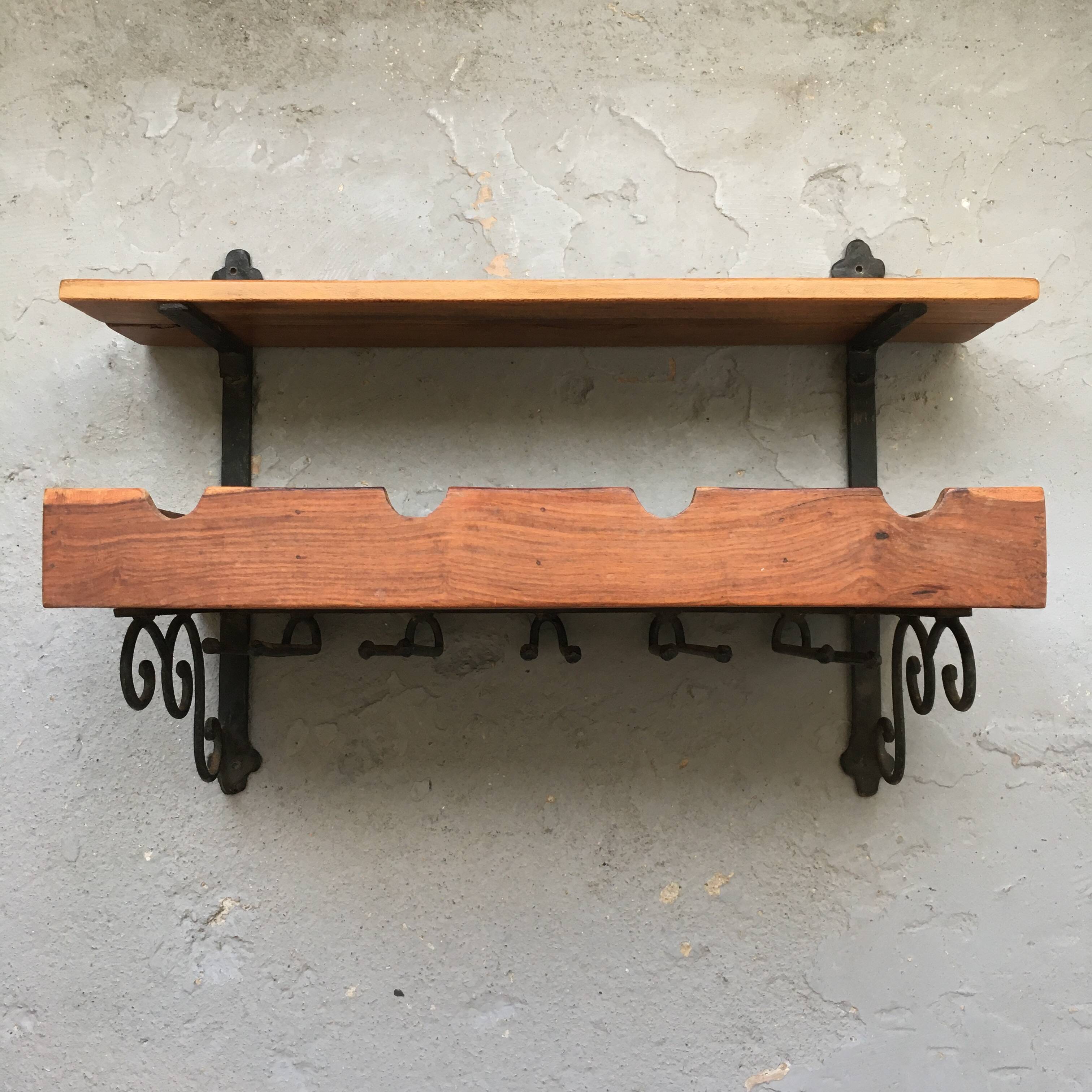 Shelf for glasses and cutlery