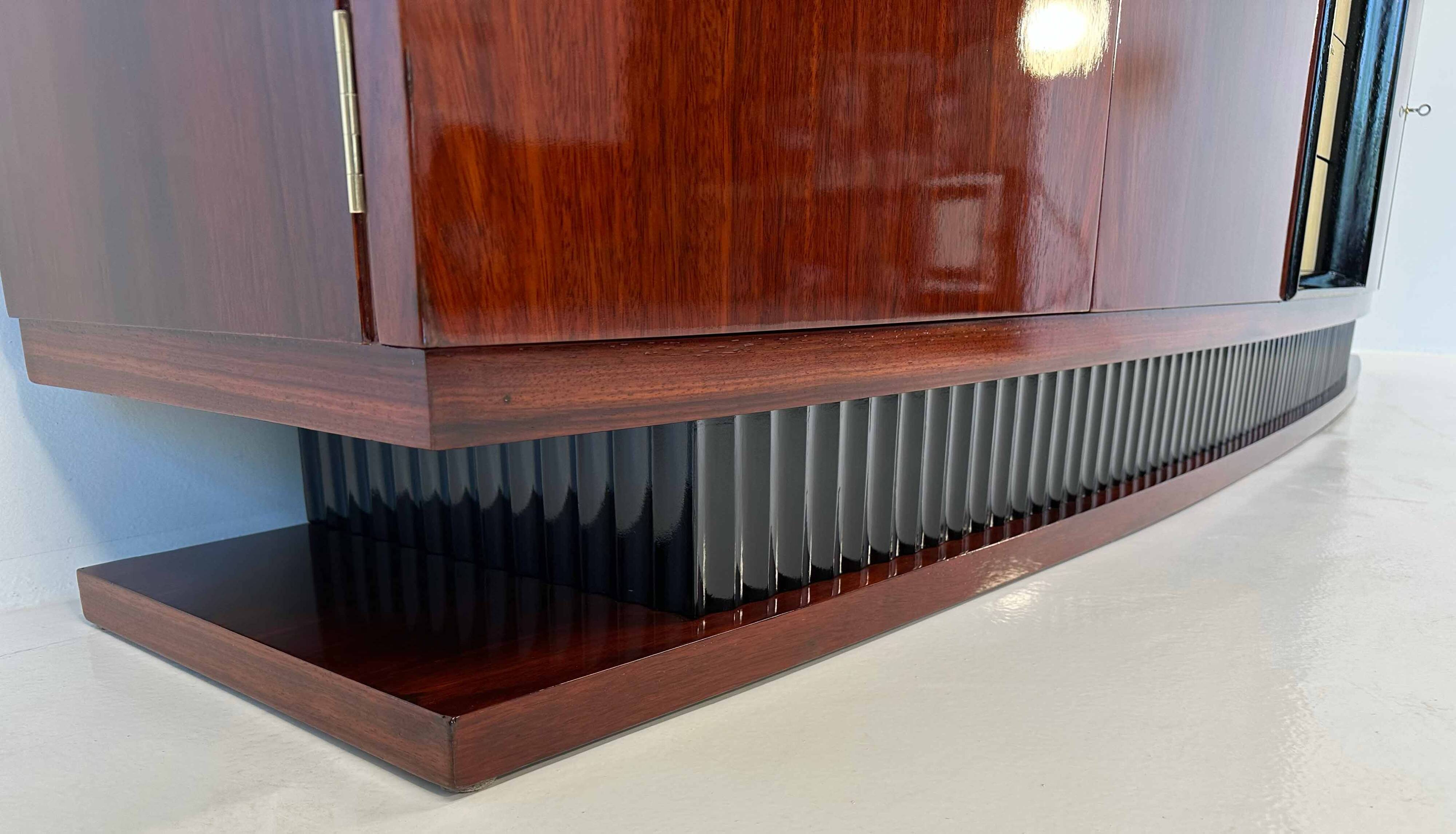 Italian Art Deco Shagreen and Purpleheart Wood Sideboard Attr. Borsani, 194