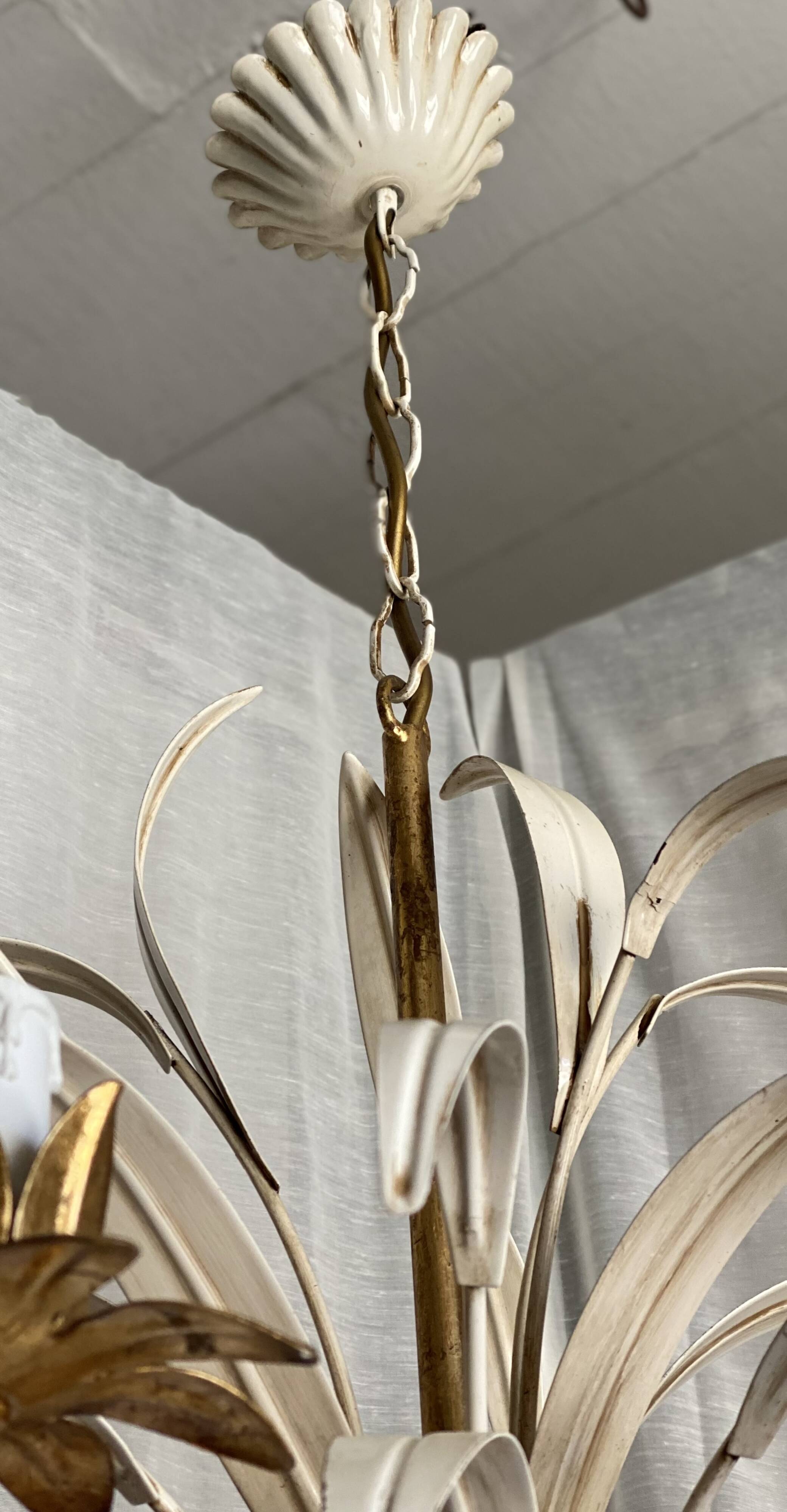 Lustre Leaves and Flowers lacquered and gilded Vintage 1960