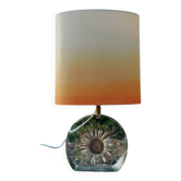 Lamp with inclusion